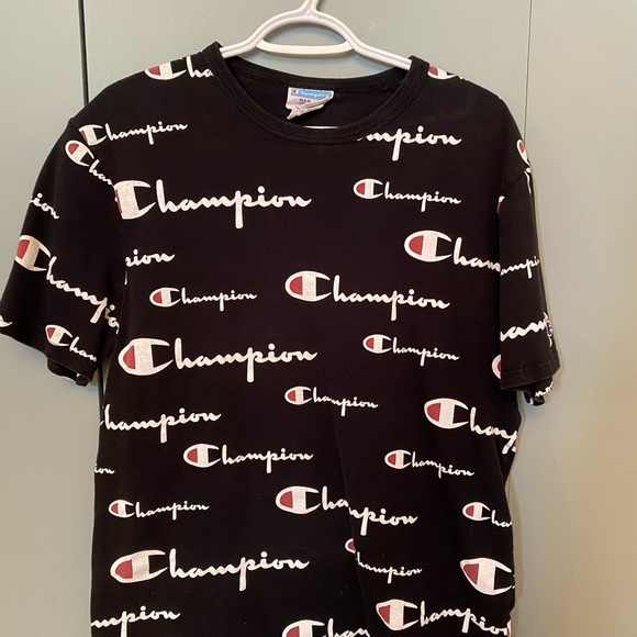 Men’s champion t-shirt - Picture 2 of 4